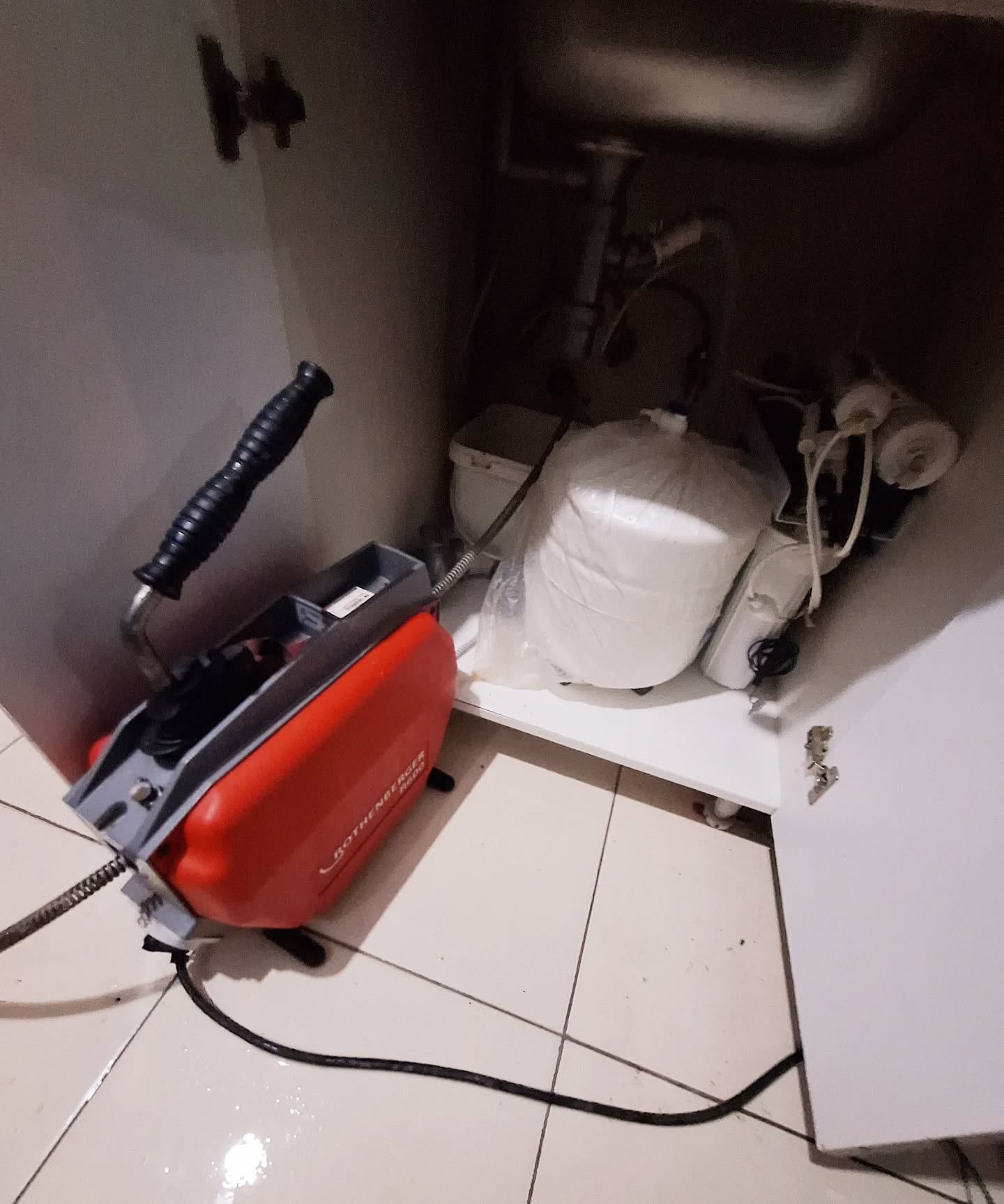 Lavabo altı gider açma